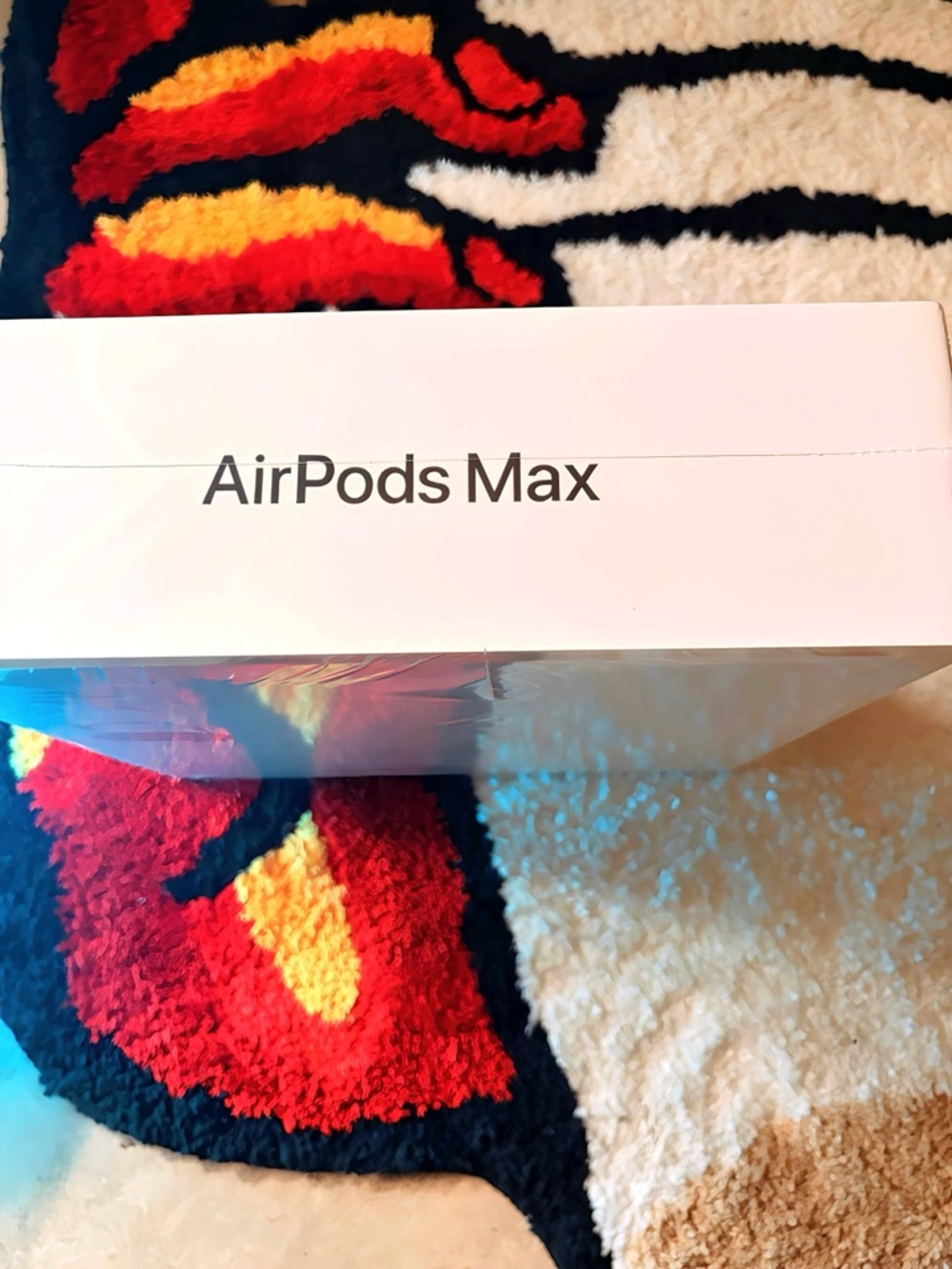 Apple AirPods Max Over-Ear Headphones - Midnight Black - Picture 4 of 6